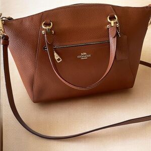 Coach Brown Prairie Satchel in pebble leather
Bag